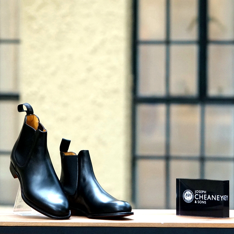 Ladies Cheaney Clara Chelsea Boot in Black Calf 